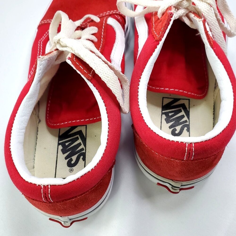 Vans Old Skool Suede Canvas Low-Top Skateboarding Sneakers in Classic Red/White - Picture 3 of 11